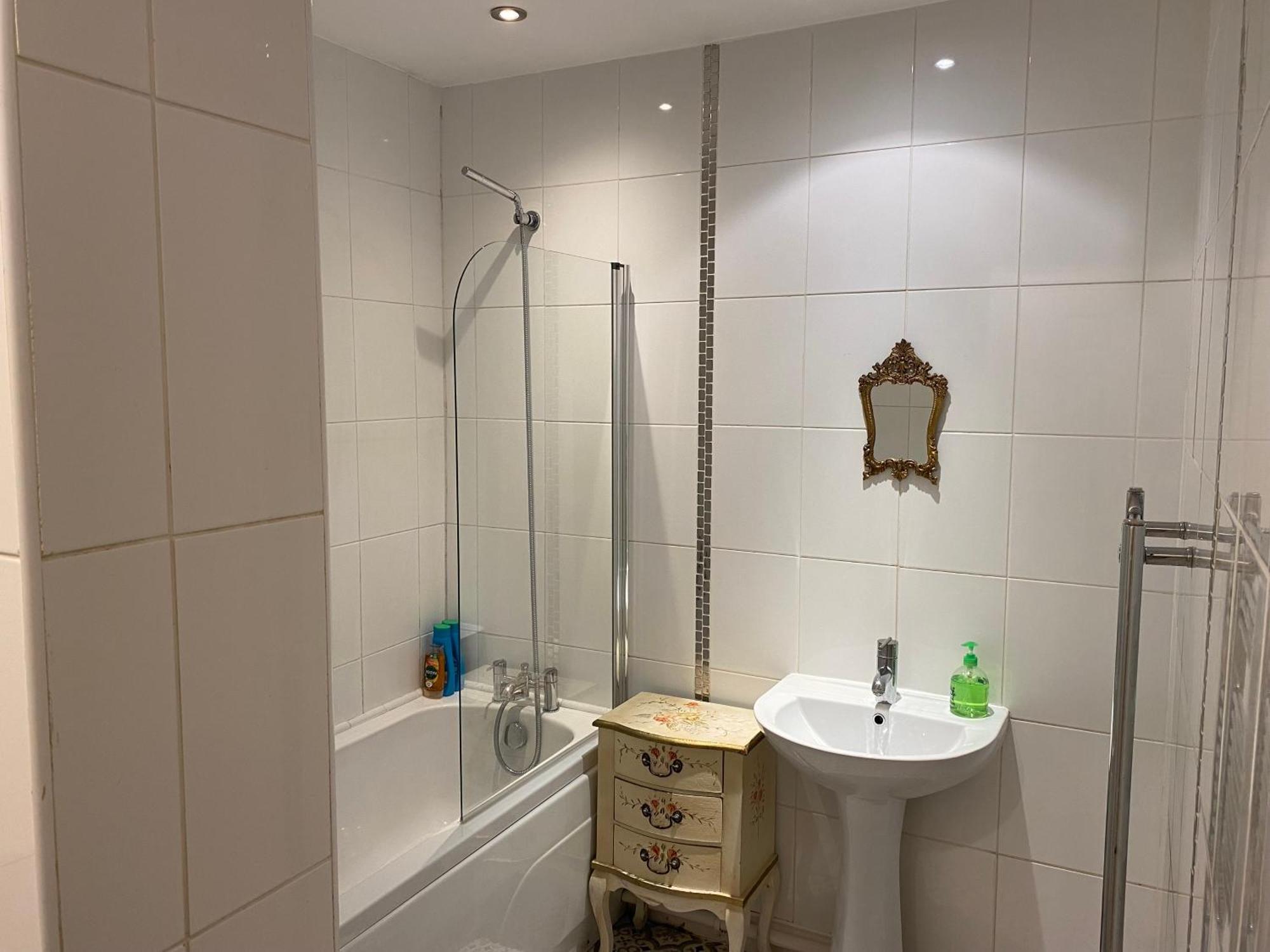 Quirky Town Centre Apartment With River Terrace Macclesfield Exteriör bild
